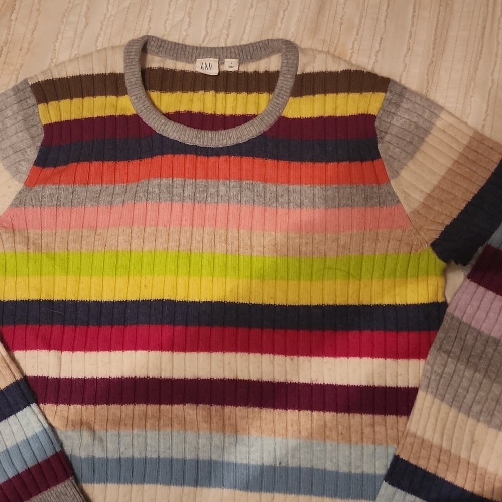 GAP Sweater